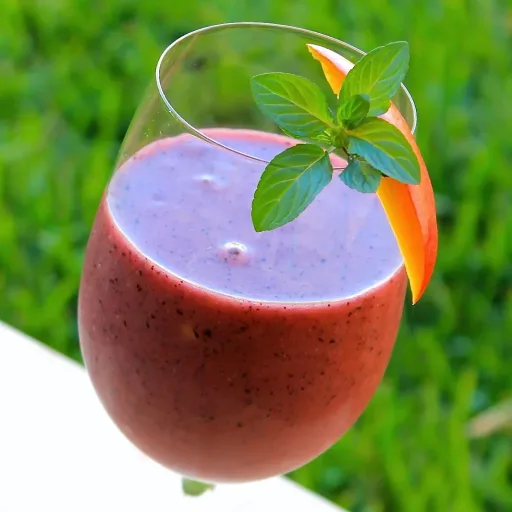 Batido de mango y arándanos azules