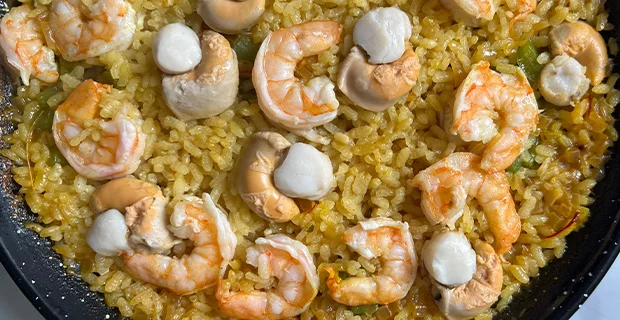 Paella de mariscos chilena rica y fácil