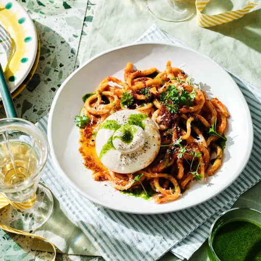 Pici con ‘nduja, peperonata y burrata