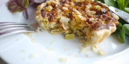 Tartas de queso cheddar y puerro