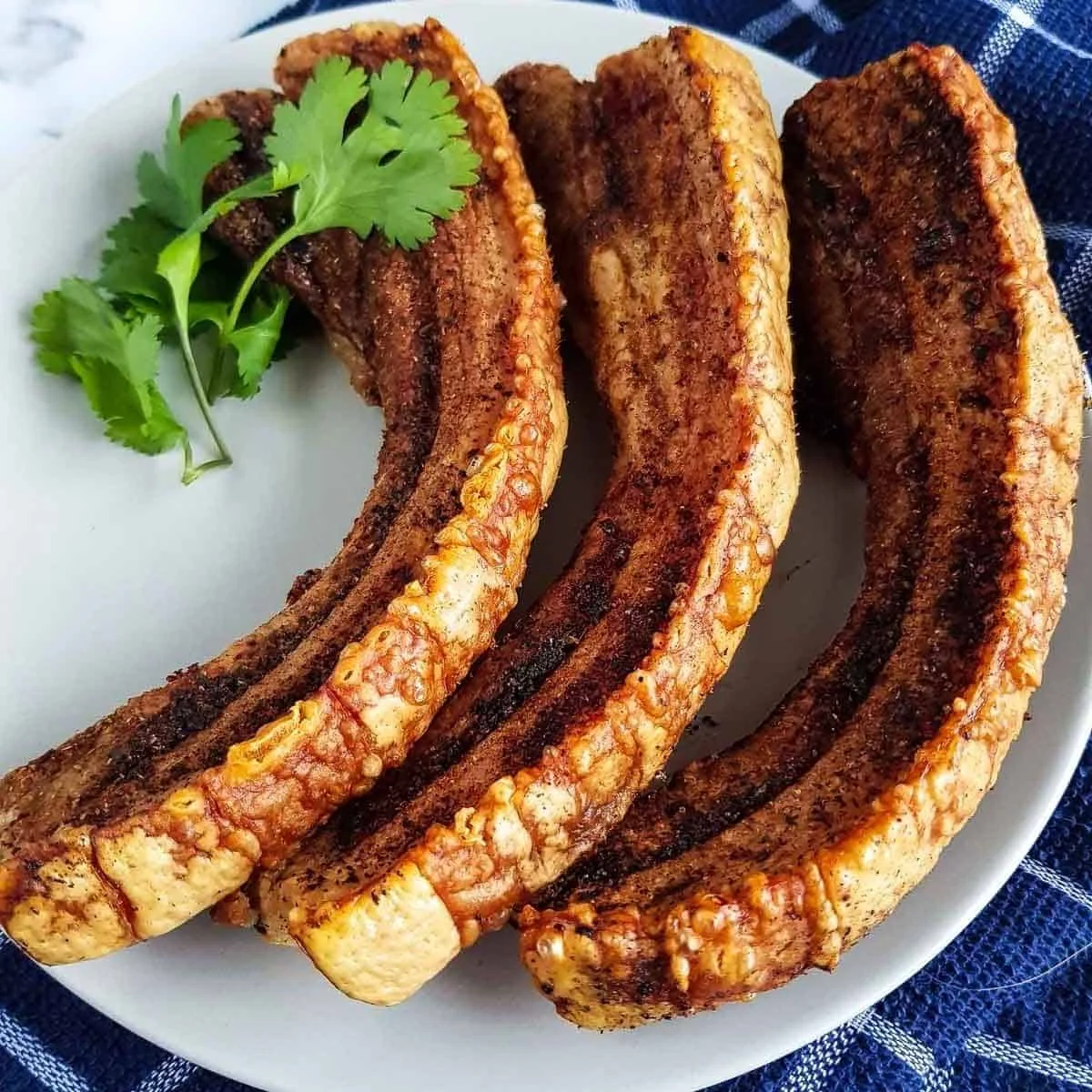 Poitrine de porc à la friteuse à air