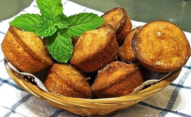 Doughnut muffins