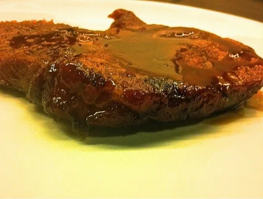 Chuletas de cerdo glaseadas con salsa hoisin