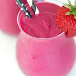 Batido Saludable de Fresa y Remolacha