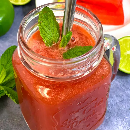 Watermelon Juice with Mint and Lime