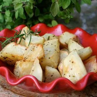 Patatas asadas al romero y ajo