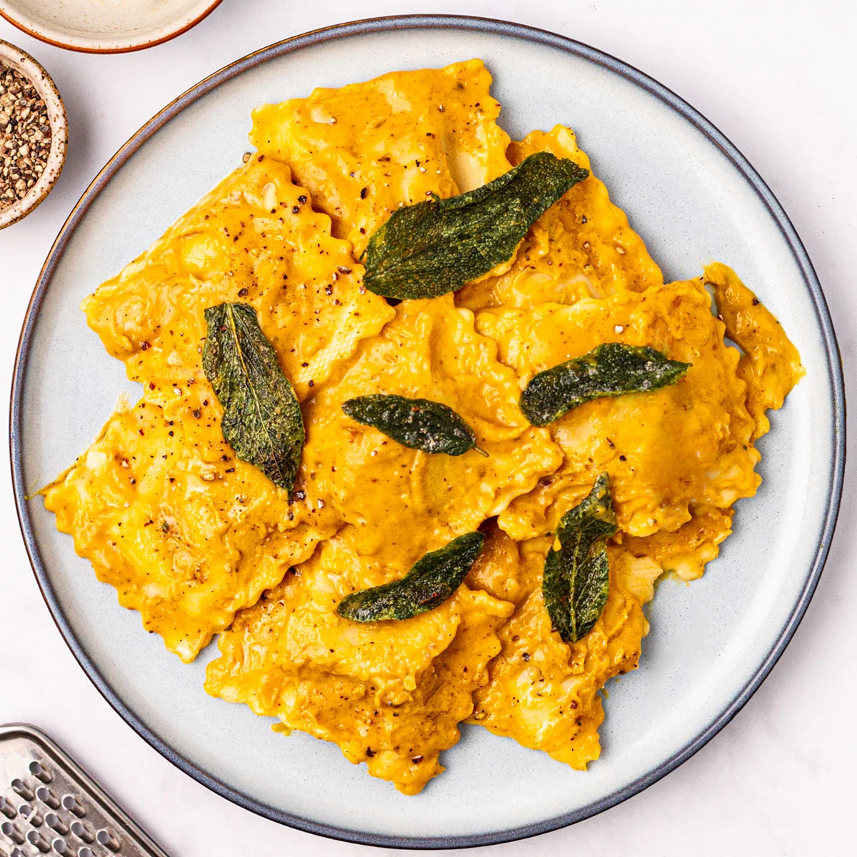 Creamy Pumpkin Sauce for Ravioli or Tortellini