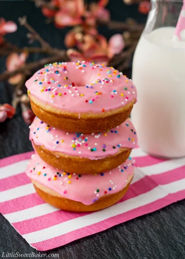 Vanilla Glazed Baked Donuts