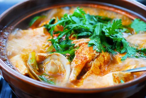 Domi Maeuntang (Spicy Fish Stew with Red Snapper)
