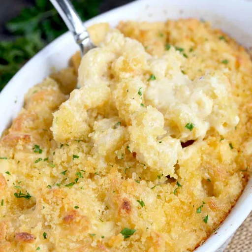 Homemade Baked Mac and Cheese