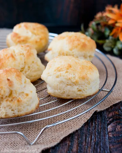 Easy Buttermilk Biscuits