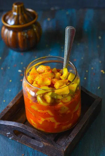 Instant Khatta Meetha Hing Ka Achar