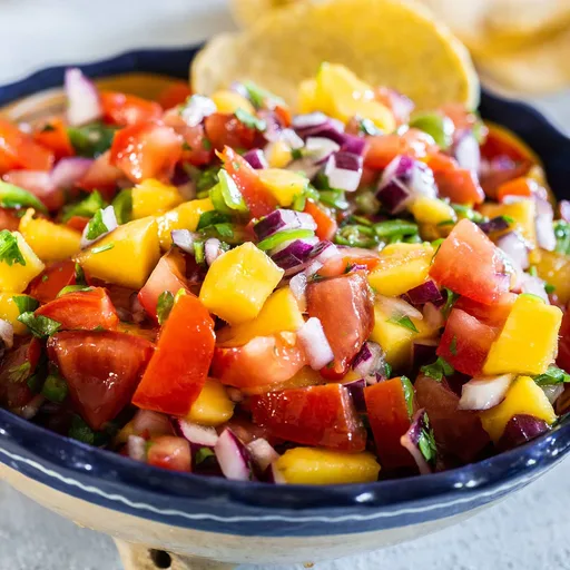 Pico de gallo con mango