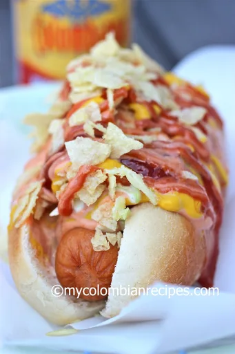 Receta de perros calientes colombianos (perro caliente colombiano)