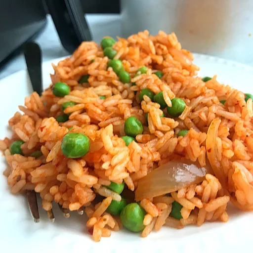 Arroz a la mexicana en freidora de aire.