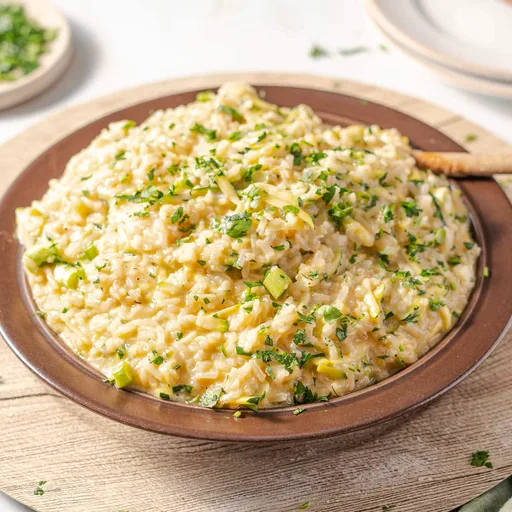 Arroz con calabacín fácil (con queso)