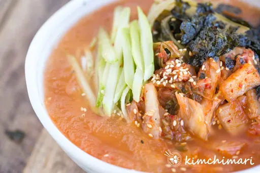 Cold Kimchi Noodle Soup (Kimchimari Guksu)