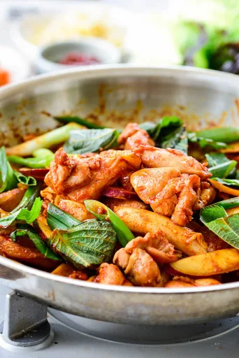 Spicy stir-fried chicken (Dak-galbi)