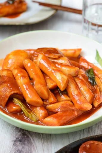 Tteokbokki - Spicy stir-fried rice cakes