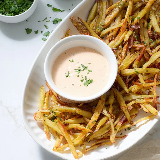 Patatas fritas con mantequilla de vaquero