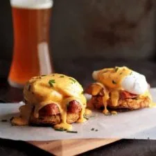 Huevos Benedictinos al estilo cajún