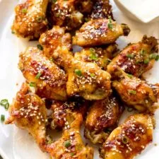 Alitas de pollo al sésamo