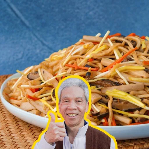 The Braised E-Fu Noodles My Dad's Made 100,000 Times