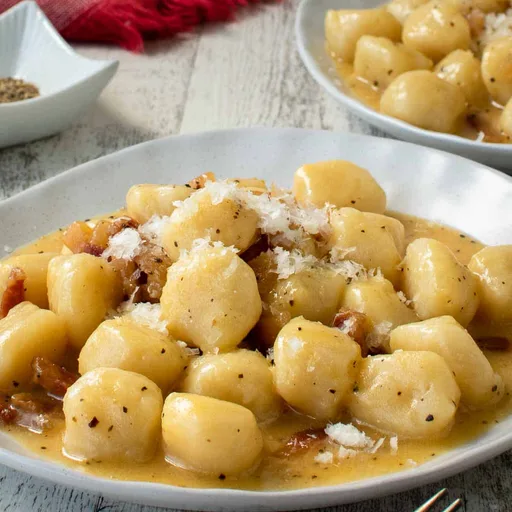 Receta de ñoquis a la carbonara