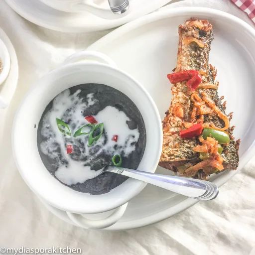 Slow Cooker Black Bean Soup; Frejon