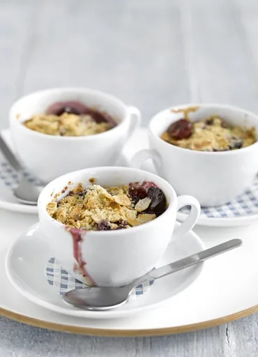 Cherry almond crumbles