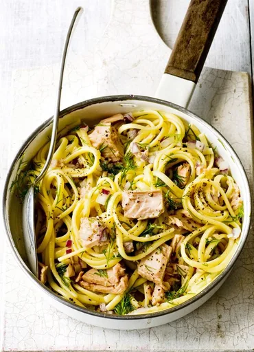 Linguine with tuna, lemon and dill
