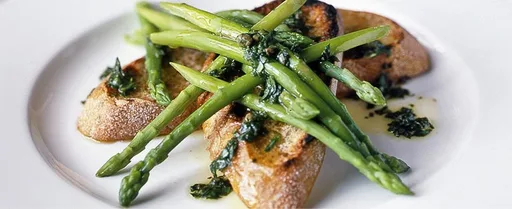 Asparagus with tarragon salsa verde