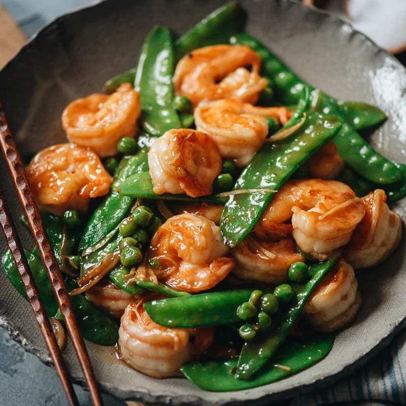 Crevettes et pois mange-tout