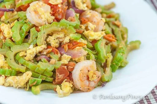 Ginisang Ampalaya con Camarones