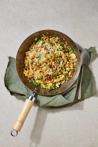 Arroz frito con huevo