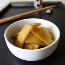 Pickled daikon (Japanese style)