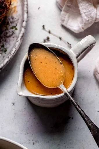 20+ Sauces for Turkey: Turkey Gravy