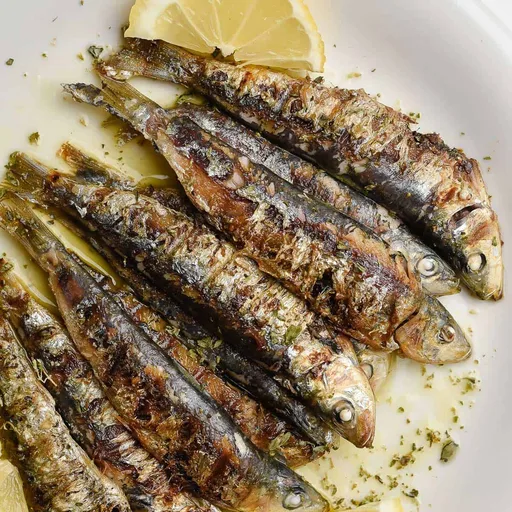 Sardinas a la plancha al estilo griego