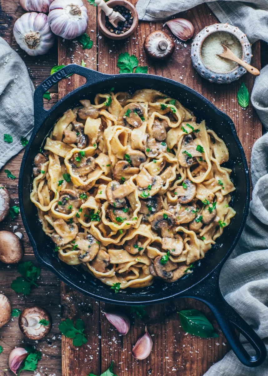 Cremige Champignon-Sauce mit Pasta
