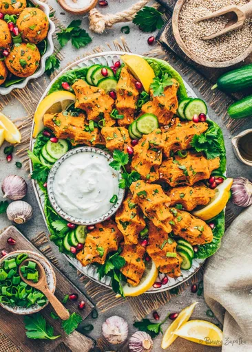 Linsen-Bulgur-Köfte (Mercimek Köftesi)
