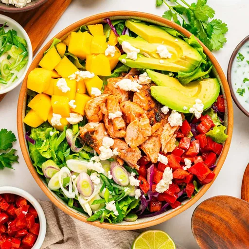 Receta de Ensalada Cobb con Salmón