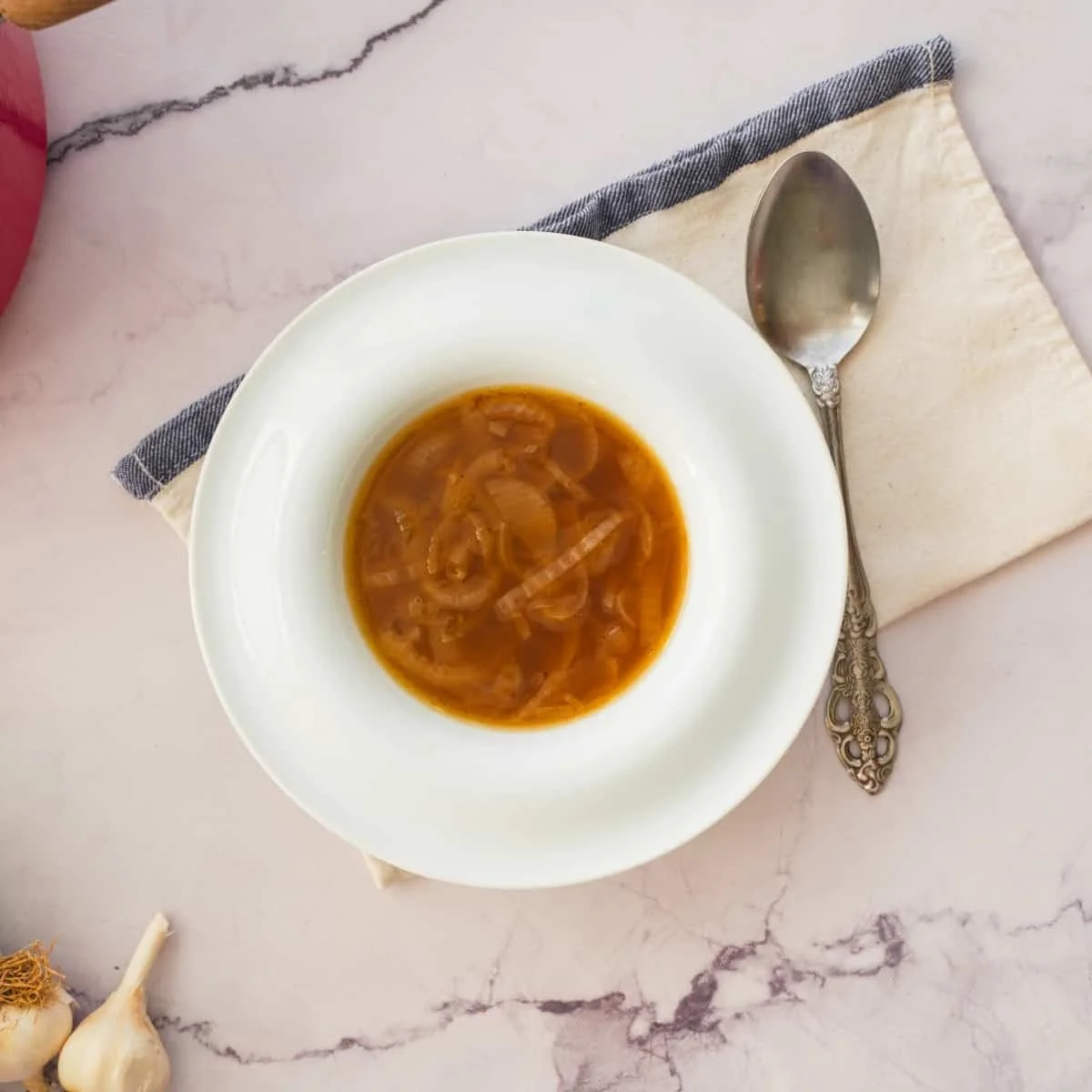 Sopa de Cebolla Francesa Keto (Baja en Carbohidratos)