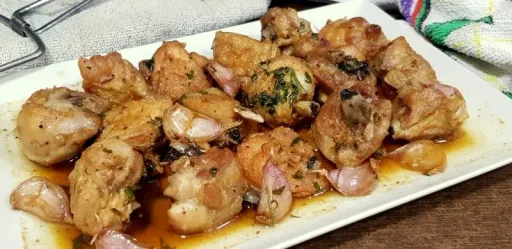Pollo al ajillo