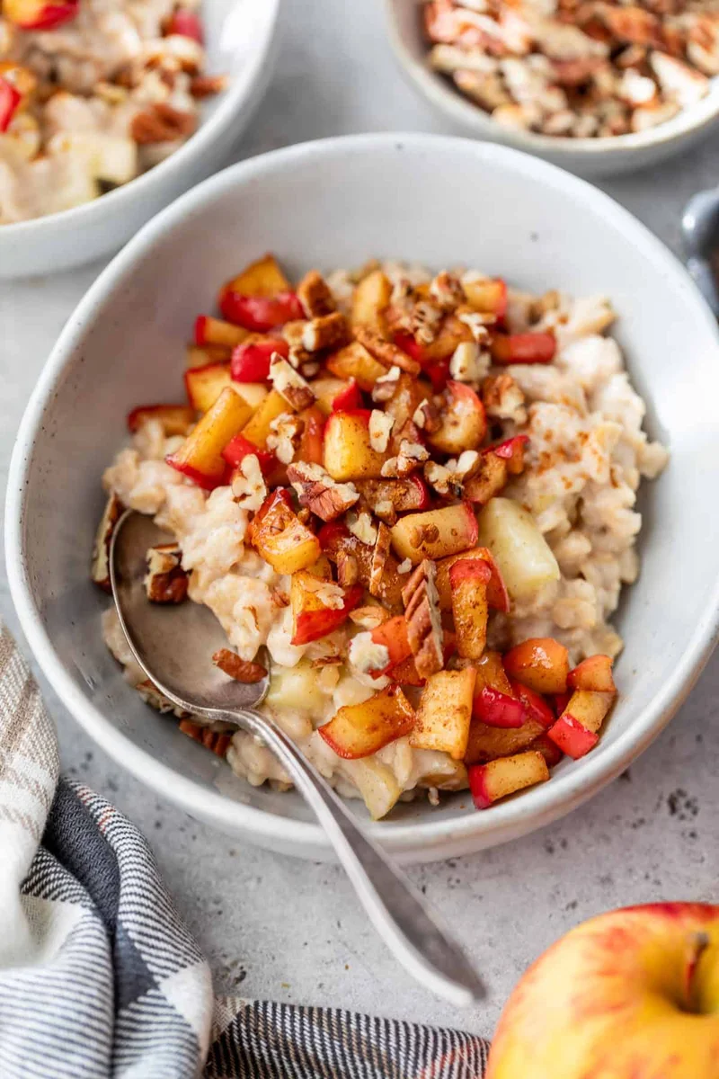 Apple Cinnamon Oatmeal