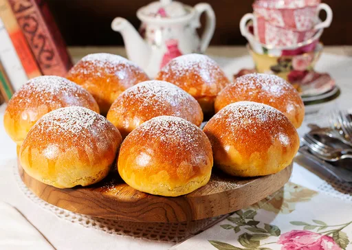 Bollos de leche rellenos de chocolate