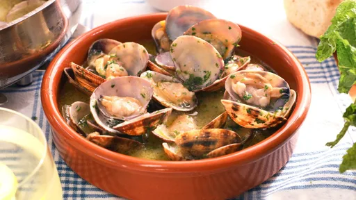Almejas en salsa verde