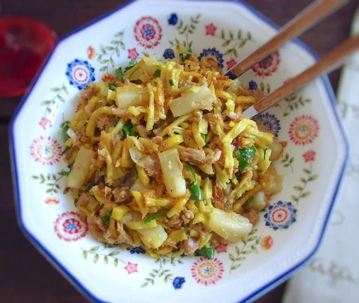 Atún a la Brás con piña