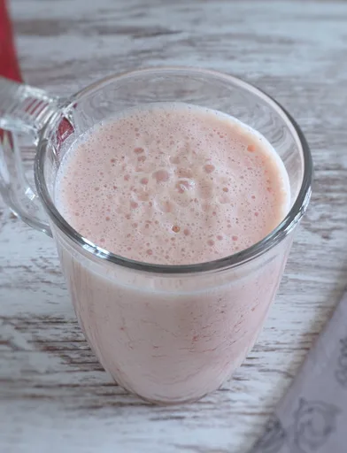 Batido de fresa y melocotón