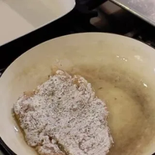 PICCATA DE POLLO CLÁSICA AL LIMÓN