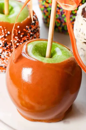 Homemade Caramel Apples Recipe